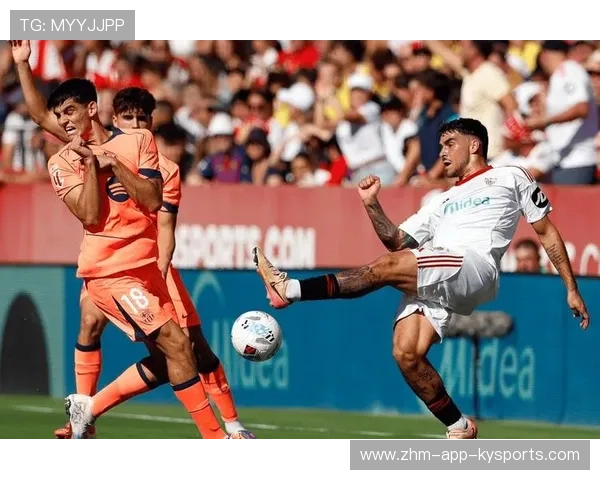 巴萨连续一脚出球，佩德里禁区外抽射入网